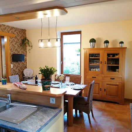 Holiday home Grande Maison En Pierre Avec Plan D'eau, Jardin Cloture, Cheminee, Et Activites De Plein Air - Fr-1-600-159 *